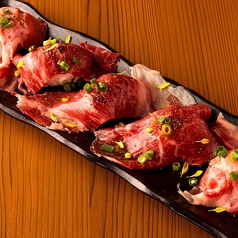 炙り肉寿司(2貫)