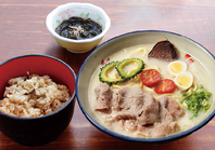 《他では食べれない龍潭ならではの沖縄そば！》