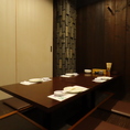掘りごたつ席は、季節に応じた装飾や雰囲気作りがしやすく、特別なイベントやお祝いごとにも合わせて利用できます。旬の食材を楽しみながら、四季を感じることができます。