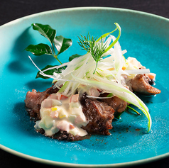 まぐろと彩り野菜のタルタルステーキ