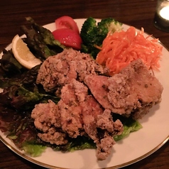スパイシーからあげ サラダ添え