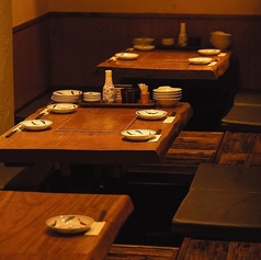 6～8名様用掘りごたつ個室です。こちらの席は個室で他のお客様を気にすることなくお楽しみ頂けます。接待にご利用くださいませ。