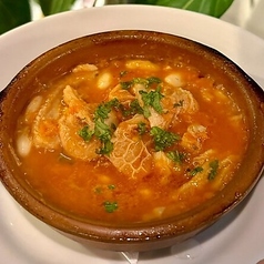 トスカーナ風トリッパと白インゲン豆のピリ辛トマト煮込み