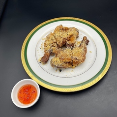 バリバリ揚げ骨付き鶏もも