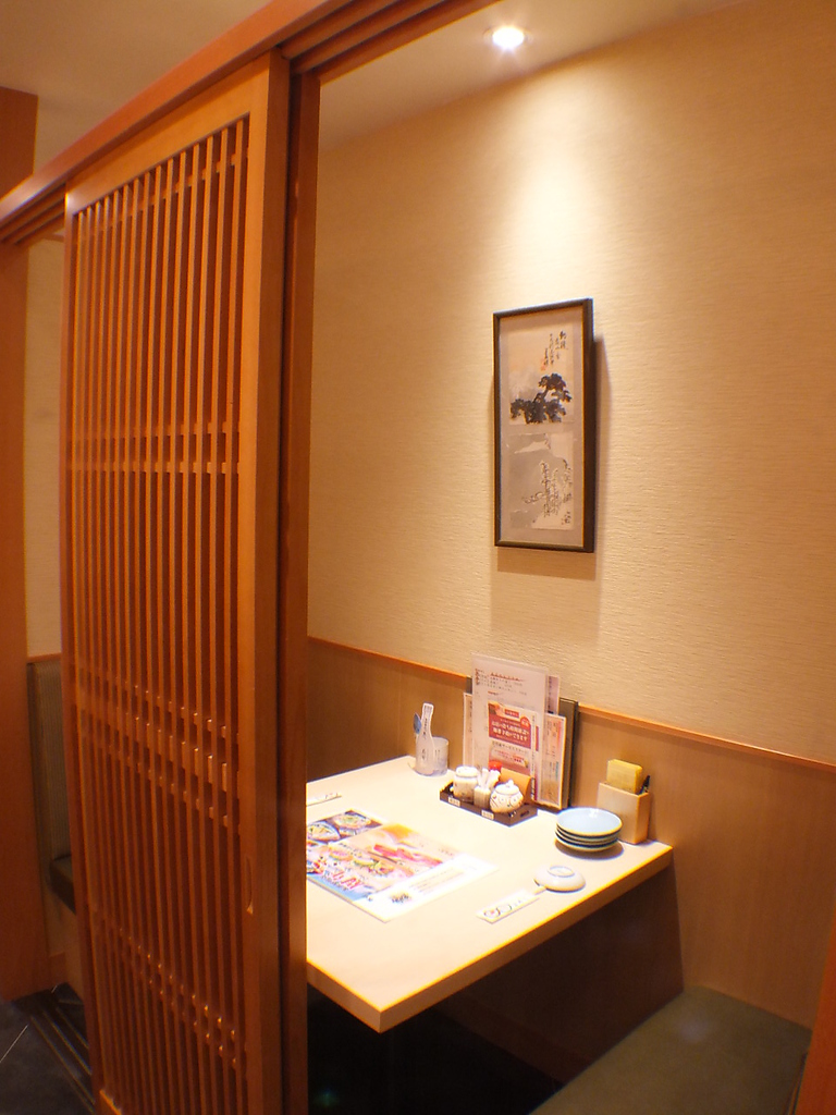 2名個室もあり！デートにもピッタリです♪