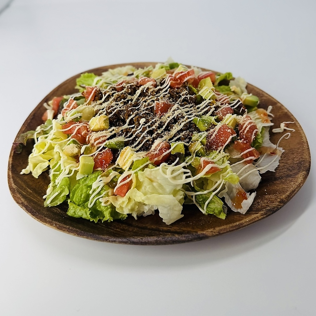 ハンバーガーはもちろん、その他にも種類豊富なランチメニューをご用意しております♪　