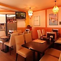 色彩豊かな異国の雰囲気でインド・ネパール料理！