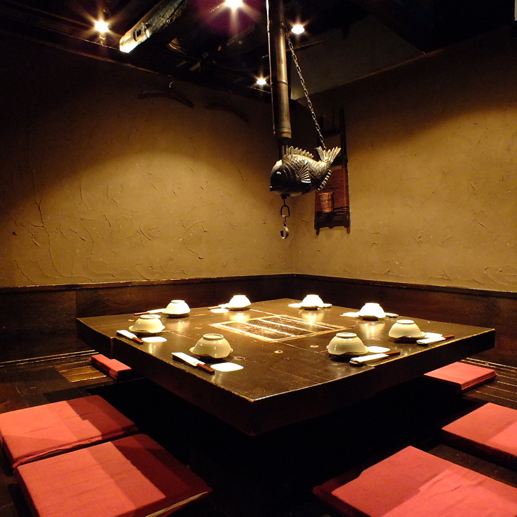 『くいもの屋わん 吉祥寺店』オススメは、みんなで囲める☆囲炉裏個室☆楽しいひとときを演出します!