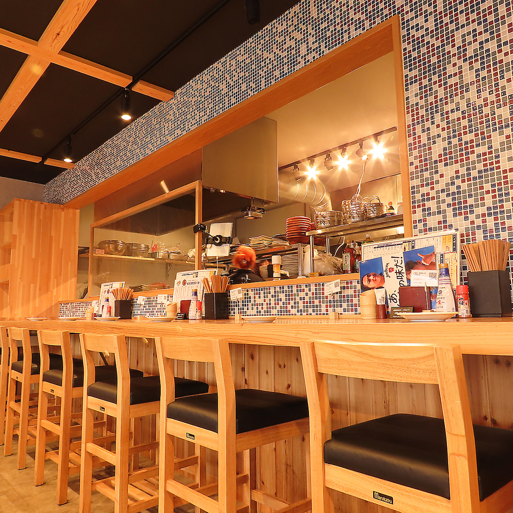 【丁寧な接客！】メニューが豊富なので、オススメなどご不明点などあればお気軽にお声掛けください♪