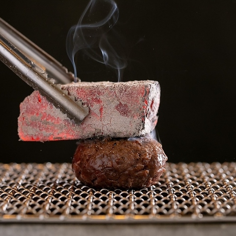 国産牛100%の炭バーグ、牛串、野菜でオシャレなBBQ体験を…