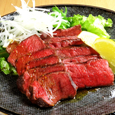 藁の香ばしい香りと良質な牛の旨味の黒毛和牛イチボ炙り焼き