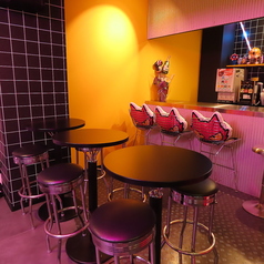 2名掛けのテーブル席♪