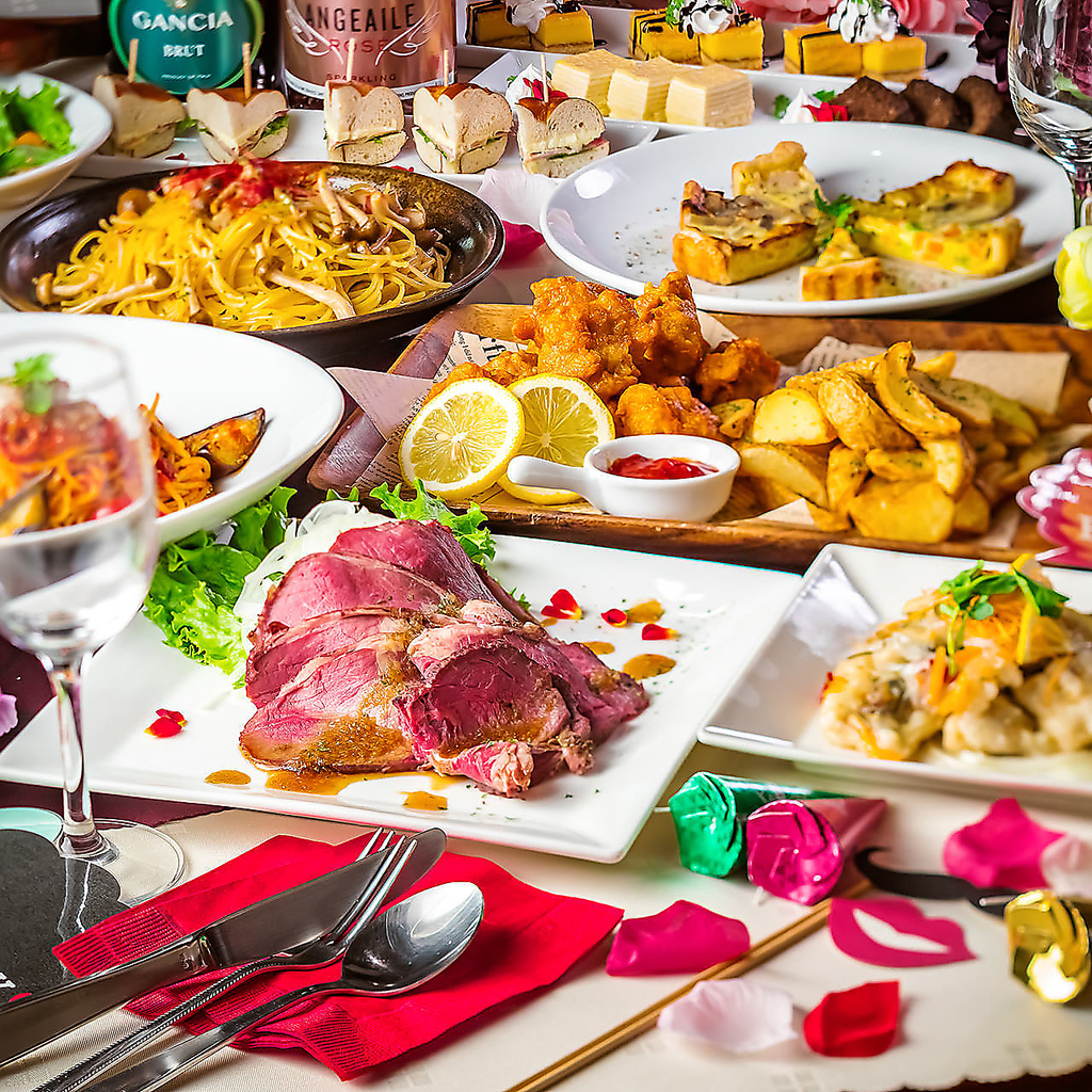 季節の食材にこだわった美味しいお食事と、温かいおもてなしで、ゆったりと寛ぐ事ができます。