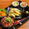 料理メニュー写真&nbsp;漬けマグロ丼鎌倉御膳