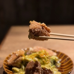 【チキン南蛮〜明日葉タルタル〜】爽やかな苦味と香りが広がる《910円(税込)》の写真