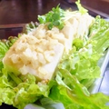 料理メニュー写真 ゴマダレ豆腐サラダ