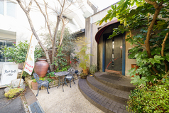 西大寺バル パオルーツの外観1