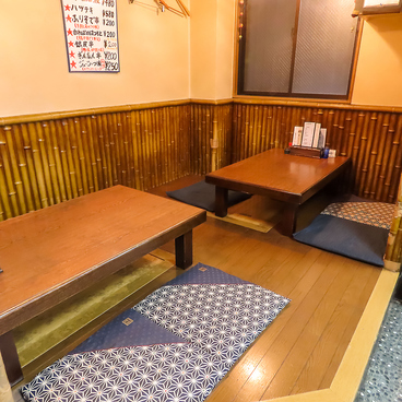 炭火串焼 鶏翔の雰囲気1