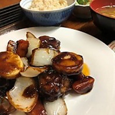 黒酢酢豚定食