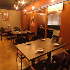 少人数～ご利用頂けるテーブル席をご用意しております。飲み会や各種宴会におすすめです。