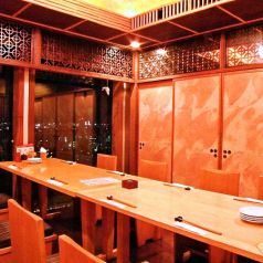 テーブル式　夜景個室