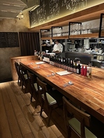 ゆったりと過ごしやすいカウンター