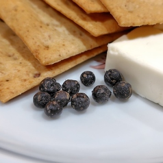 生黒胡椒とKiri・クラッカー