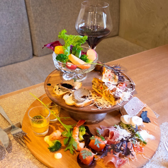 新名物メニュー『Gusto Tower(グストタワー)』