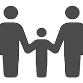 当店はお子様連れのお客様OK！小さなお子様と一緒でも気兼ねなく、ご家族での楽しいお食事の時間をお過ごし頂けます。どこか懐かしくアットホームな老舗の温もりは、休日の団らんや、お出かけや観光帰りのランチにぴったり。世代を超えて愛され続ける自慢の手作りの味を、ぜひご家族皆様で気軽にお楽しみください。