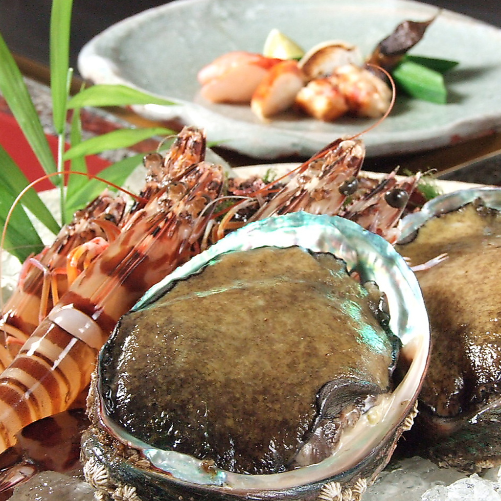 ≪海鮮鉄板焼≫海老、アワビ、タラバ蟹、ホタテ貝柱など…新鮮素材を豪快に！！