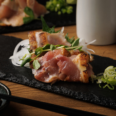 多彩な鶏料理。厳選して仕入れた地鶏を心ゆくまで堪能