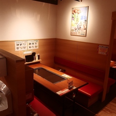 食べ放題　お好み焼き専門店　どんどん亭　天神大名店の雰囲気3