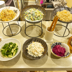 DINNER SET