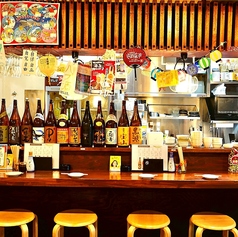 カウンターは全6席ご用意がございます。お一人のお客様でもお気軽にご利用いただけます。