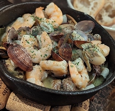 香り豊かなカキのアヒージョ