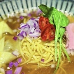 自家製鶏出汁コンソメのスープパスタ仕立て