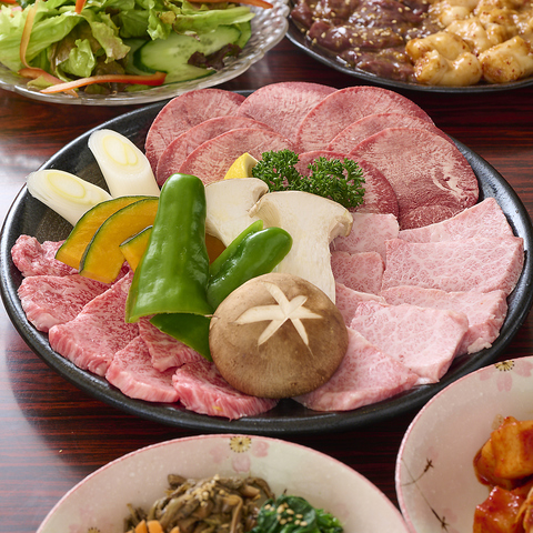 リーズナブルで美味しい！焼肉・韓国料理をアットホームな萬那でどうぞ！