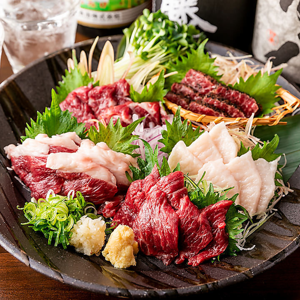 新宿 全席個室 居酒屋 焼き鳥 野菜巻き 刺身 馬刺し 食べ放題　 飲み放題