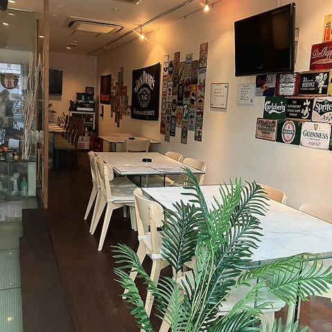 素敵な店主が営むおばんざいとカラオケBar