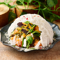 楽しみながらお食事ができるユニークなメニュー◎