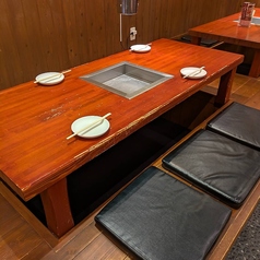 炭火焼肉 ホルモン横丁 新南陽駅前店の雰囲気2