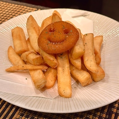 クセになるガーリックポテト