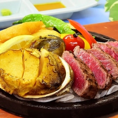 【石焼きディナー・Eコース】ビーフフィレステーキとあわび（肝付）〈全7品〉ステーキと鮑の贅沢な味わい