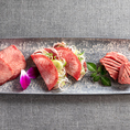 日本が世界に誇る肉の宝石、上質な素材にこだわった絶品の焼肉を堪能！接待や会食、誕生日・記念日などに最適！ハイレベルなコースをお楽しみください。