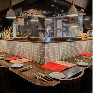 アカミヤコウシ Akamiya COWSI 春吉店の雰囲気1