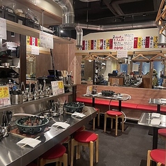 カウンター×6席。お一人様大歓迎です！ふらっとお気軽にお立ち寄りください♪