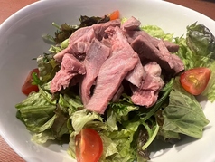 和牛ローストビーフサラダ
