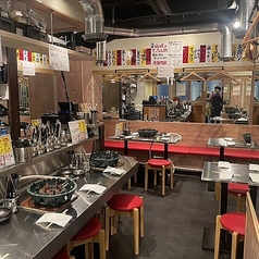 大衆感溢れるアットホームな雰囲気。楽しい雰囲気の中でお食事を楽しんでください！