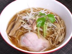 赤青醤油らぁ麺