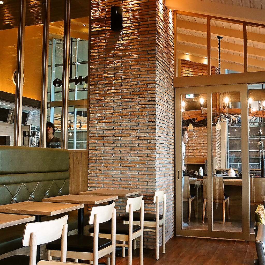 まるごと貸切も、26席ある個室の貸切も、半貸切も、様々なシーンに対応！お気軽にご相談ください